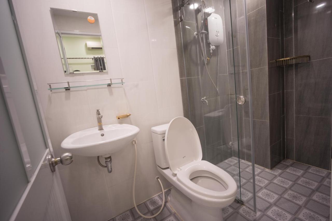Language Exchange Hostel 1 Хошимин Экстерьер фото