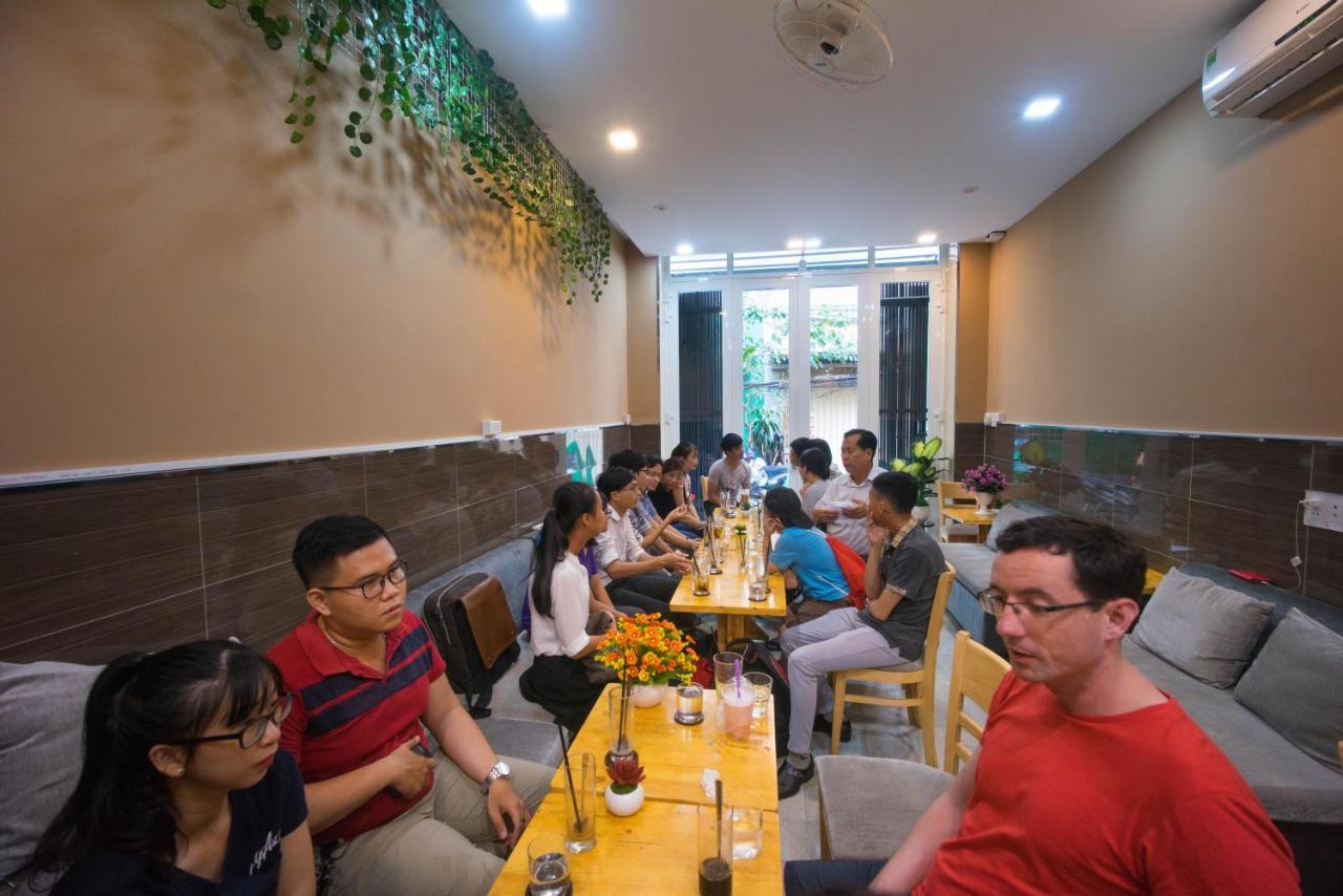 Language Exchange Hostel 1 Хошимин Экстерьер фото