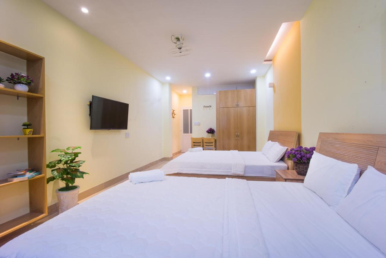 Language Exchange Hostel 1 Хошимин Экстерьер фото