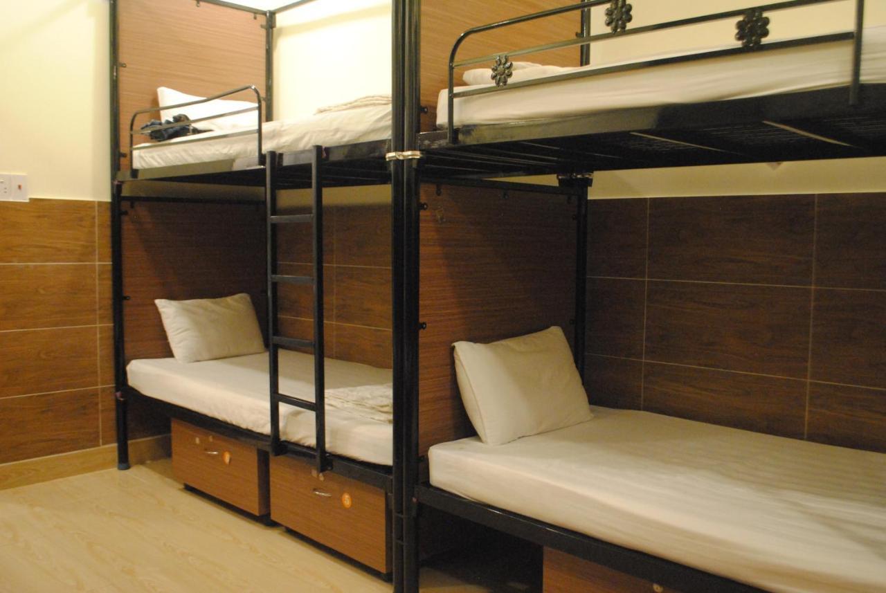 Language Exchange Hostel 1 Хошимин Экстерьер фото